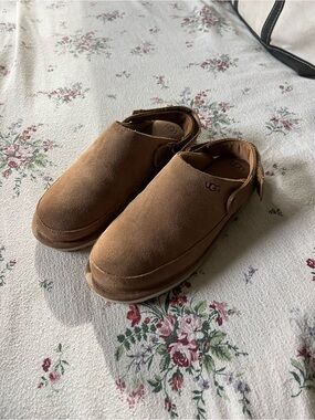 UGG Goldenstar Clogs